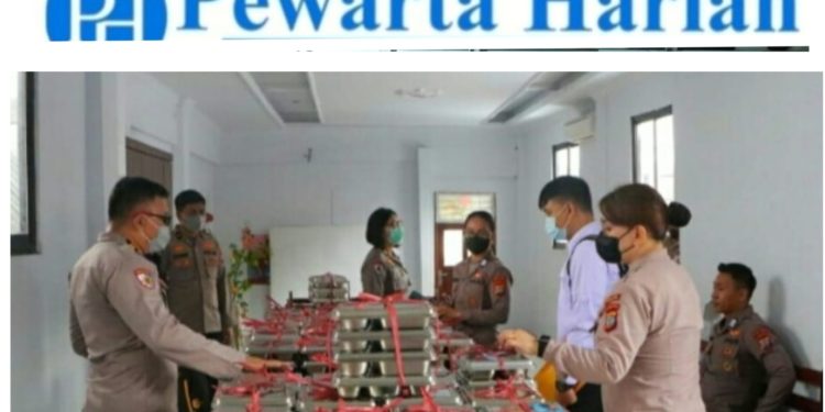 Distribusi Perdana Makanan Bergizi Gratis, SPPG SPN Polda Sulut Siapkan 1.086 Porsi untuk 12 Sekolah
