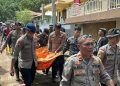 Polisi Temukan Korban Hilang dan Lakukan Pembersihan Jalan Akibat Banjir Bandang di Sitaro