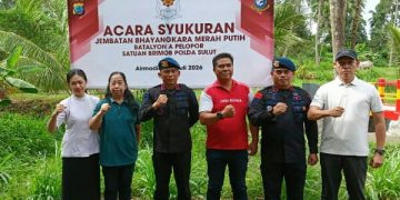 Brimob Polda Sulut Bangun Jembatan dan Jalan Setapak, Pangkas Jarak Tempuh Warga Airmadidi Bawah